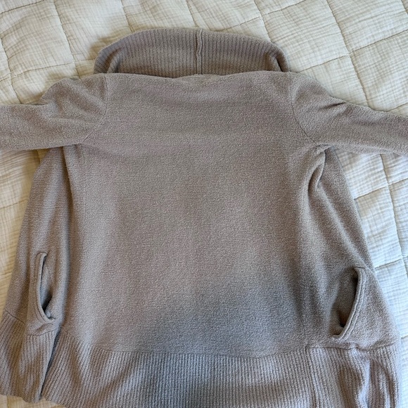 Barefoot Dreams® CozyChic
Lite® Circle Cardigan - Picture 12 of 12